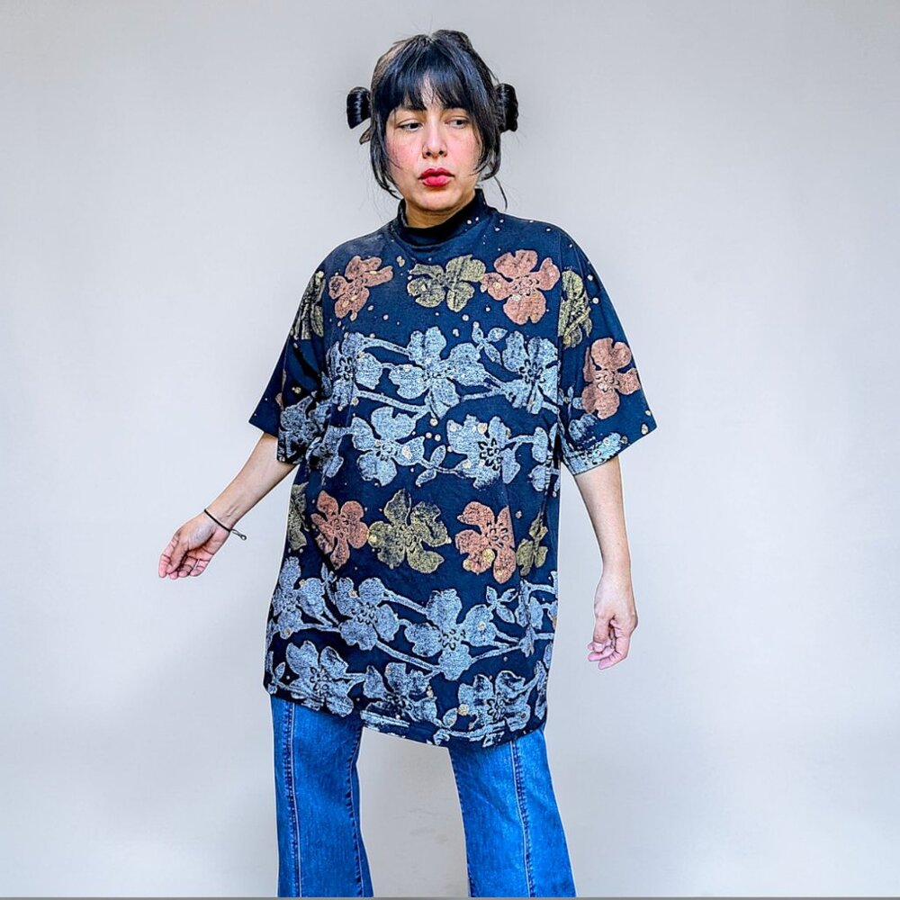 VTG 90's USA made copyright 92' EZL floral print metallic glitter grunge tee OS